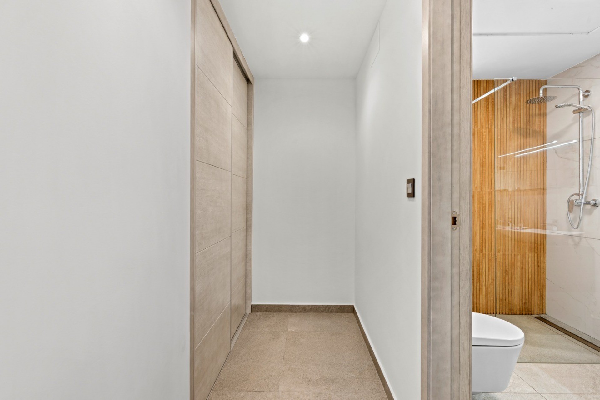 For sale - 3 Bedroom 2 Bathroom Detached House / Villa in Guardamar del Segura - El Raso  - Alicante