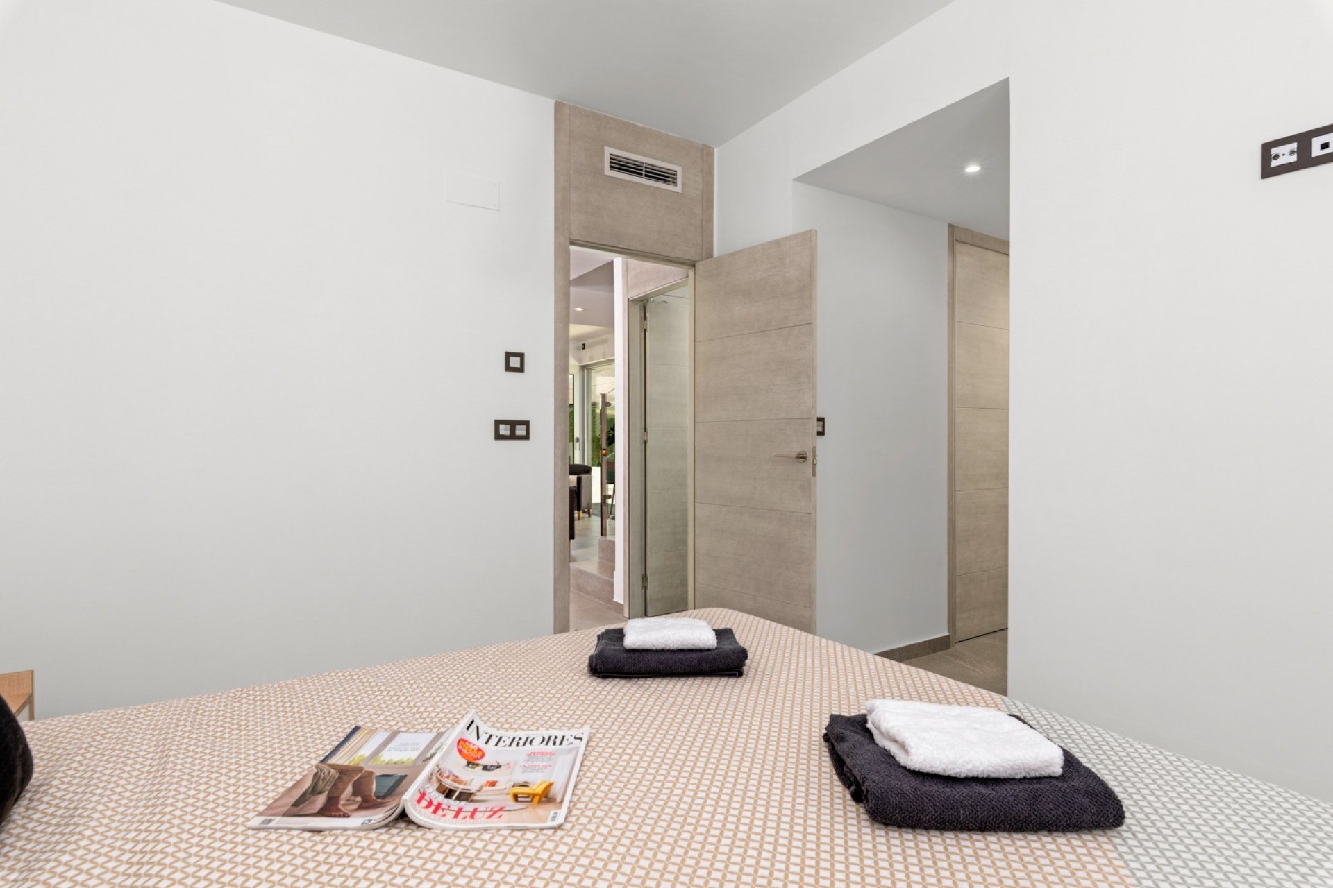 For sale - 3 Bedroom 2 Bathroom Detached House / Villa in Guardamar del Segura - El Raso  - Alicante