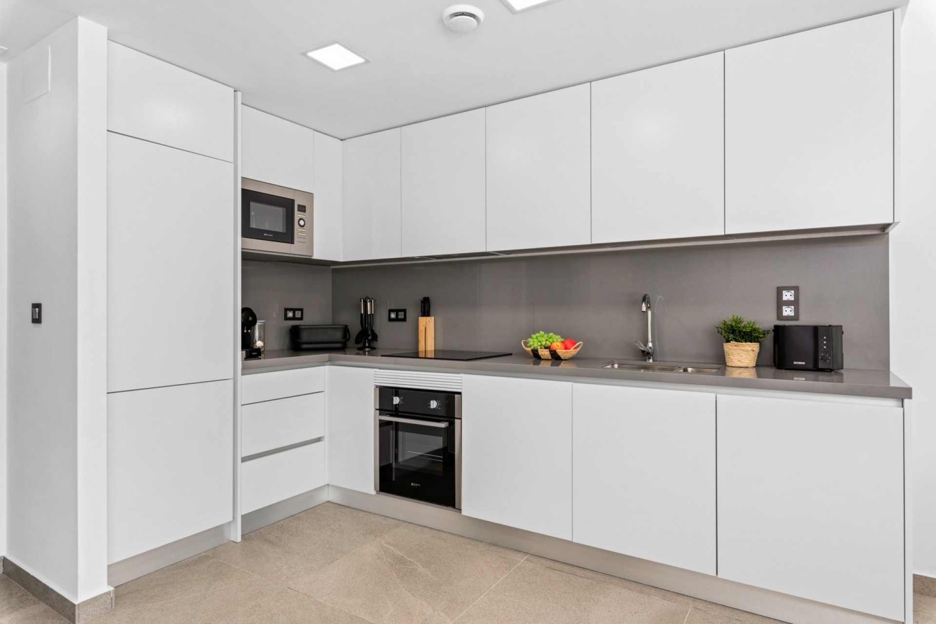 For sale - 3 Bedroom 2 Bathroom Detached House / Villa in Guardamar del Segura - El Raso  - Alicante