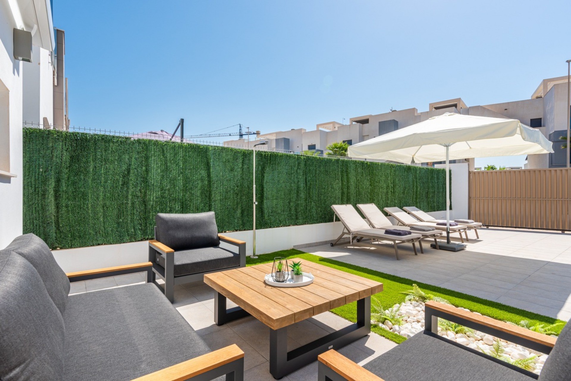 For sale - 3 Bedroom 2 Bathroom Detached House / Villa in Guardamar del Segura - El Raso  - Alicante