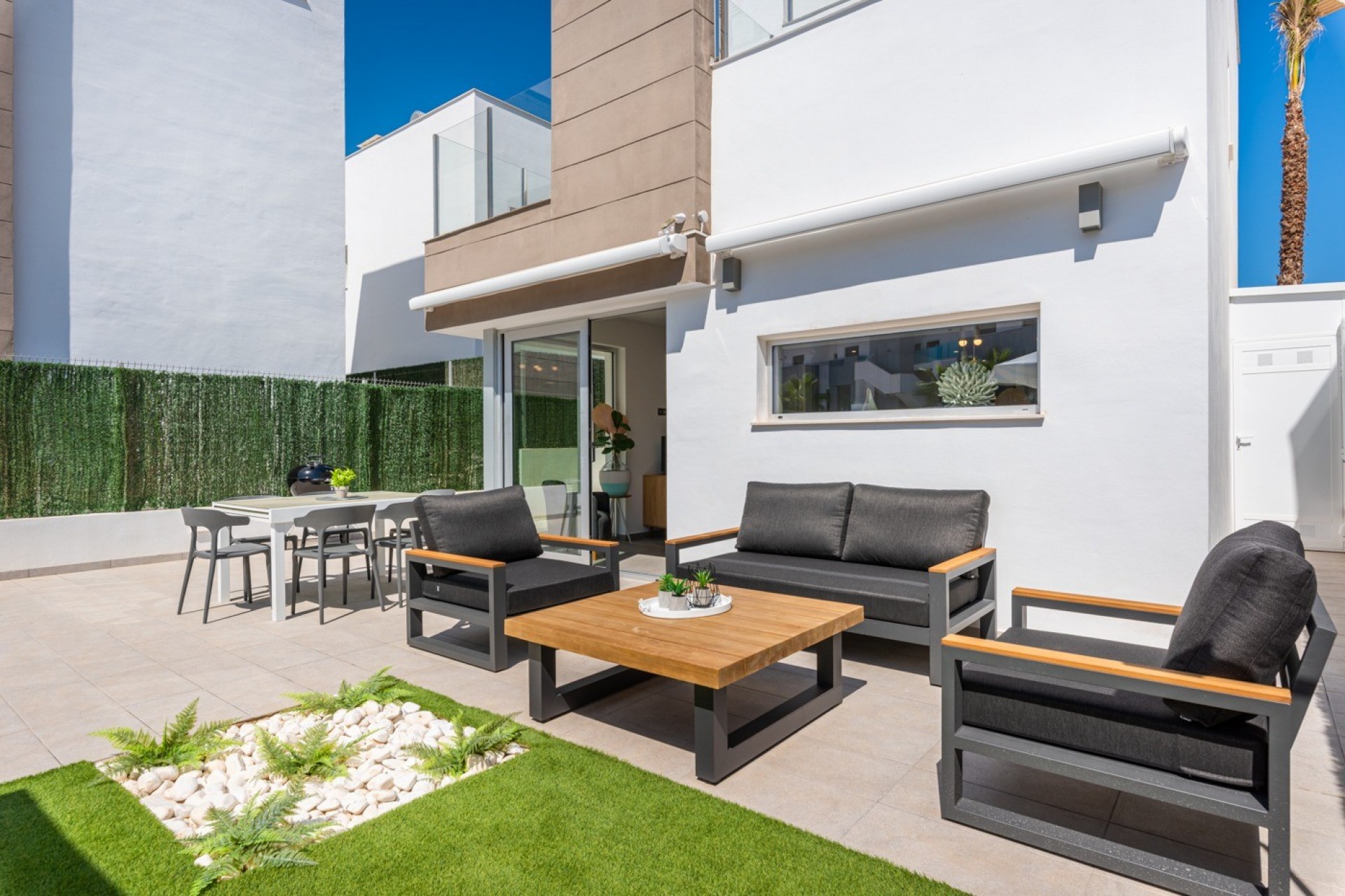 For sale - 3 Bedroom 2 Bathroom Detached House / Villa in Guardamar del Segura - El Raso  - Alicante