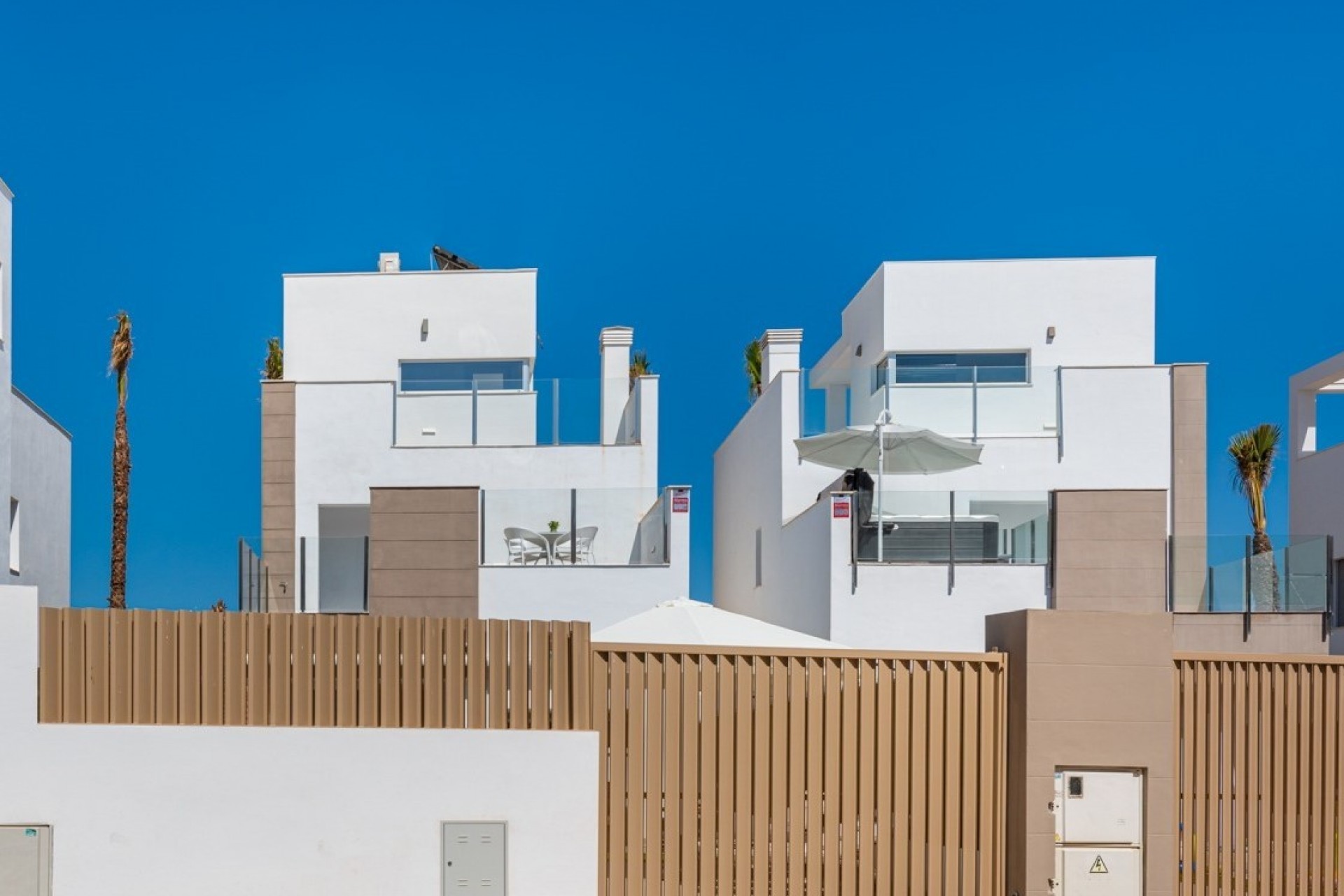 For sale - 3 Bedroom 2 Bathroom Detached House / Villa in Guardamar del Segura - El Raso  - Alicante