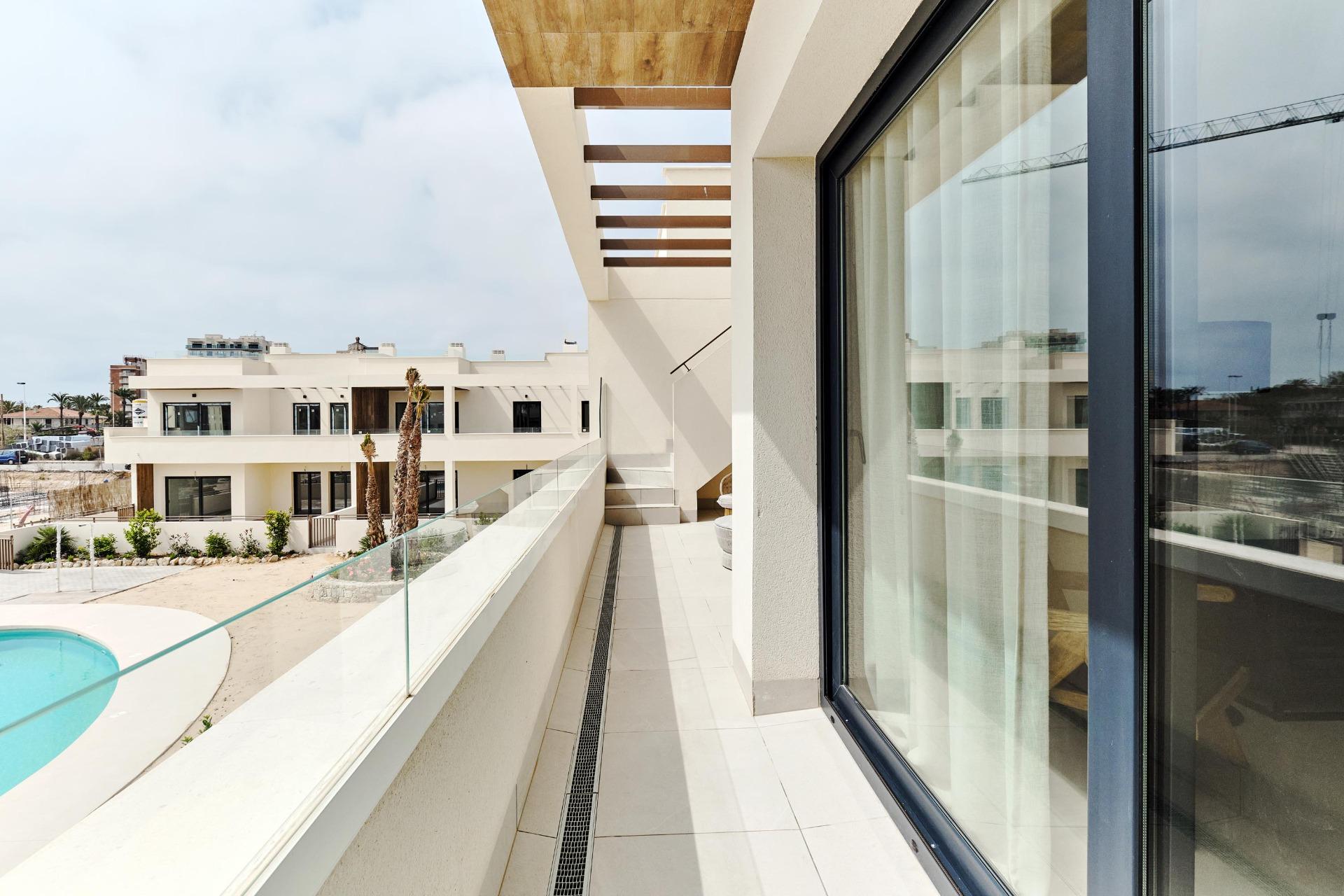 For sale - 2 Bedroom 2 Bathroom Bungalow in Torrevieja - Villa Amalia  - Alicante