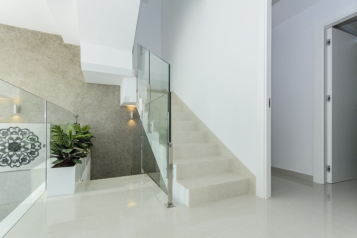 For sale - 3 Bedroom 3 Bathroom Villa in Los Montesinos - La Herrada  - Alicante