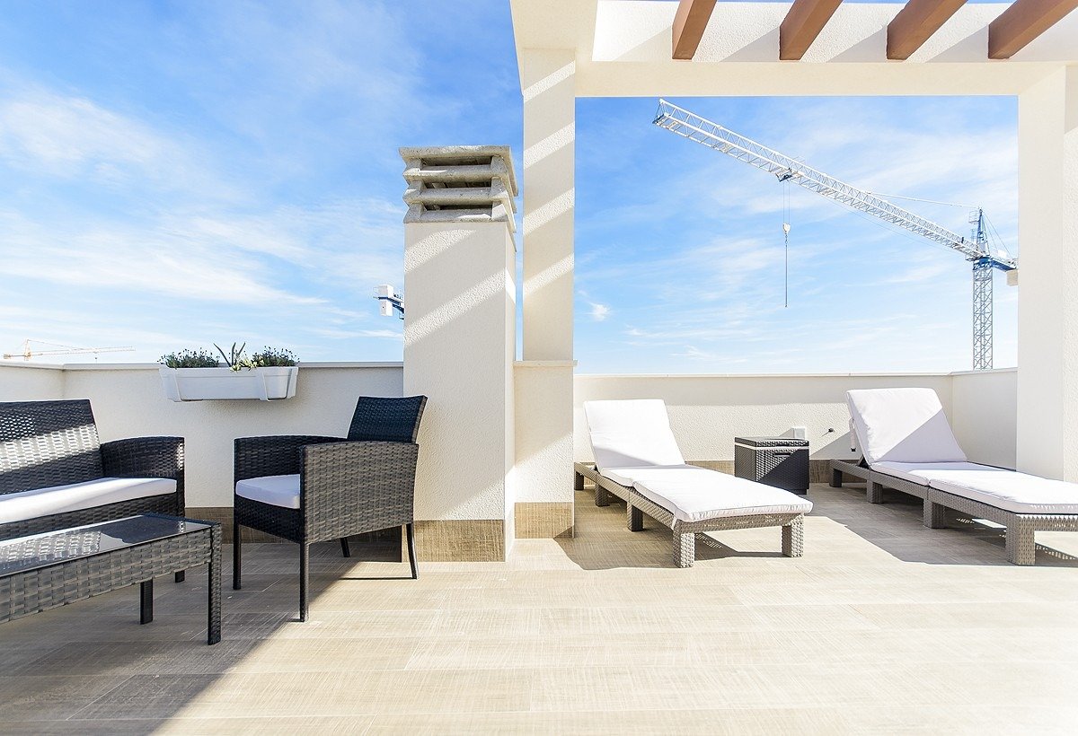 For sale - 3 Bedroom 3 Bathroom Villa in Los Montesinos - La Herrada  - Alicante