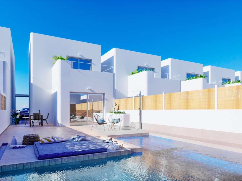 3 Bedroom 2 Bathroom Villa in Los Alcazares