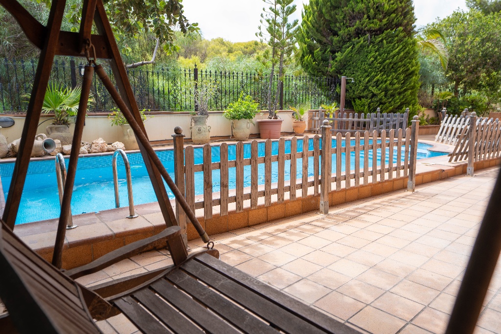 For sale - 7 Bedroom 6 Bathroom Villa in Campoamor - Campoamor  - Alicante