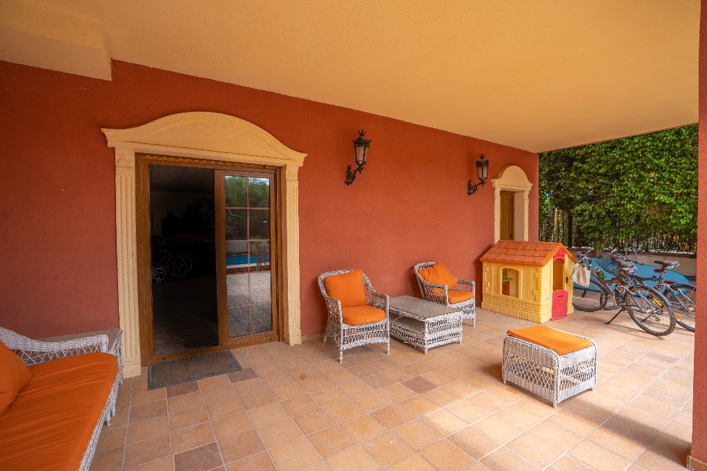 For sale - 7 Bedroom 6 Bathroom Villa in Campoamor - Campoamor  - Alicante