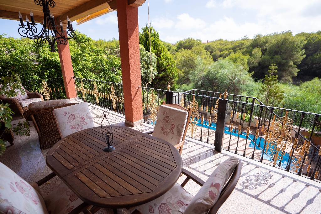 For sale - 7 Bedroom 6 Bathroom Villa in Campoamor - Campoamor  - Alicante