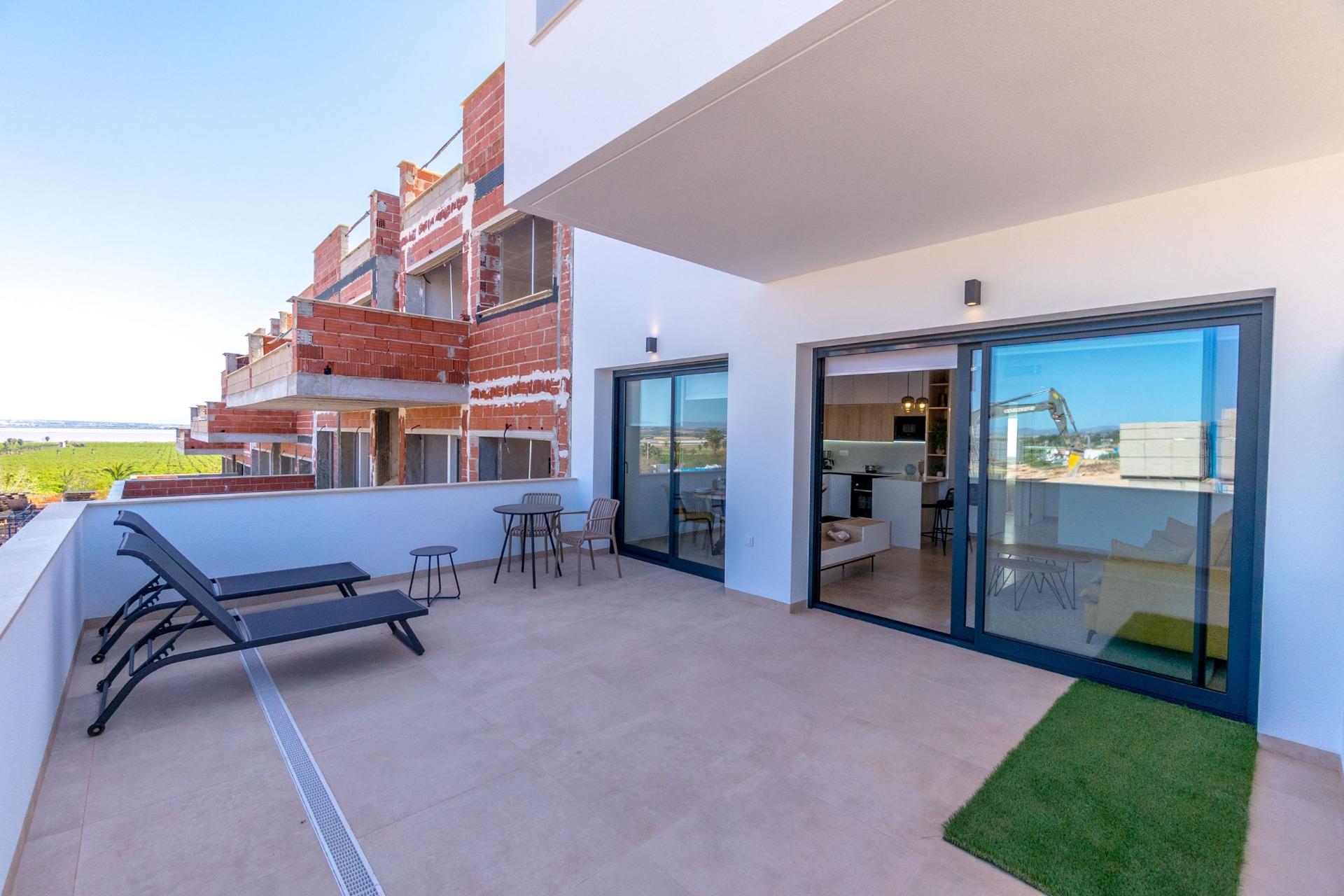 For sale - 3 Bedroom 2 Bathroom Bungalow in Torrevieja - Los Balcones  - Alicante