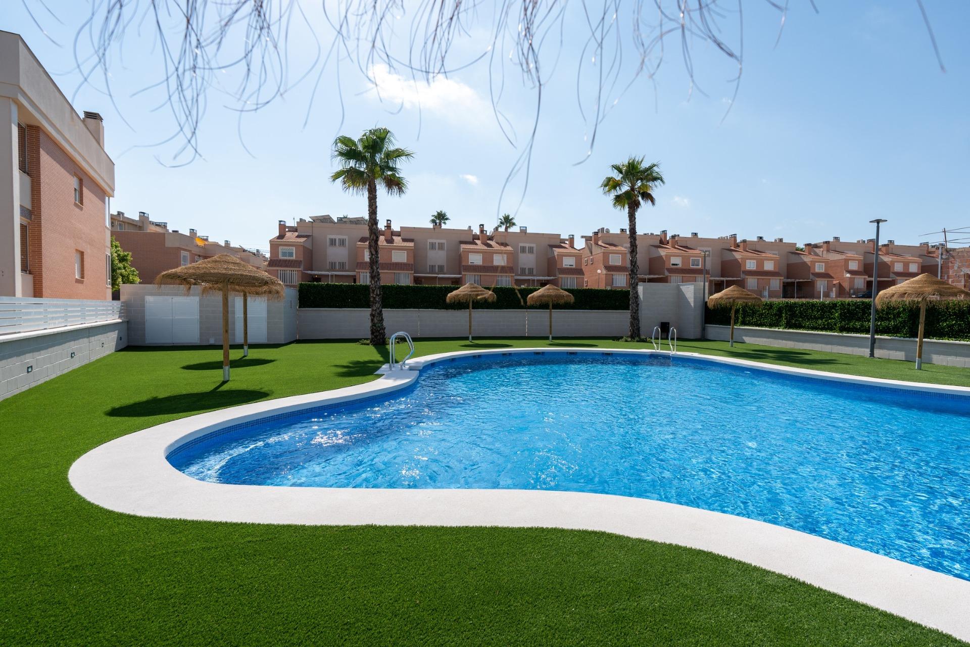 For sale - 3 Bedroom 3 Bathroom Quad House in Gran Alacant - Gran Alacant  - Alicante