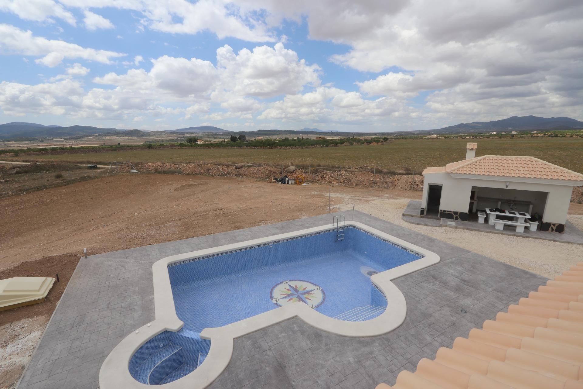 For sale - 4 Bedroom 3 Bathroom Villa in Pinoso - Camino Del Prado  - Alicante