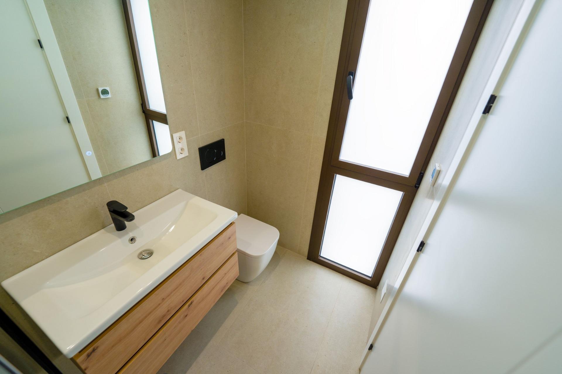 For sale - 4 Bedroom 3 Bathroom Villa in Almoradi - Las Heredades  - Alicante