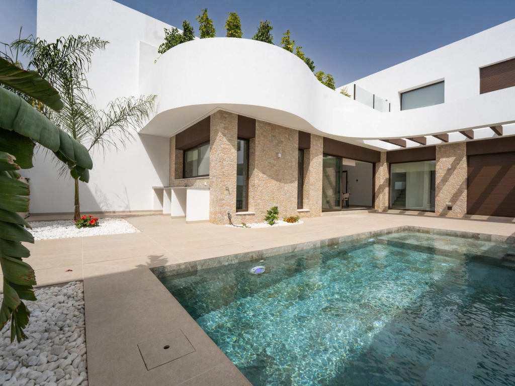 4 Bedroom 3 Bathroom Villa in Almoradi