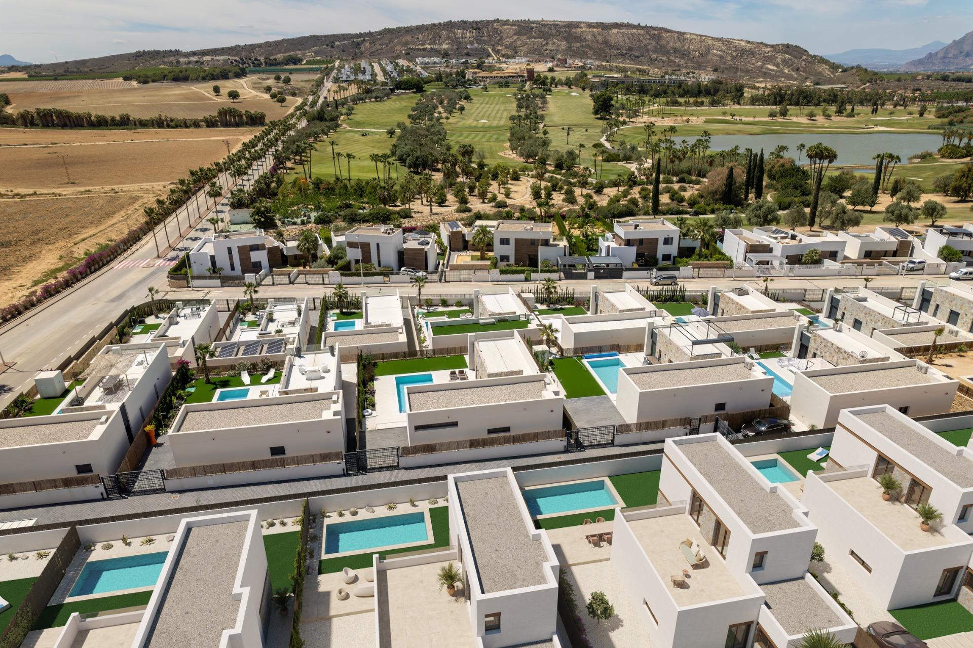 For sale - 3 Bedroom 2 Bathroom Villa in Algorfa - La Finca Golf  - Alicante