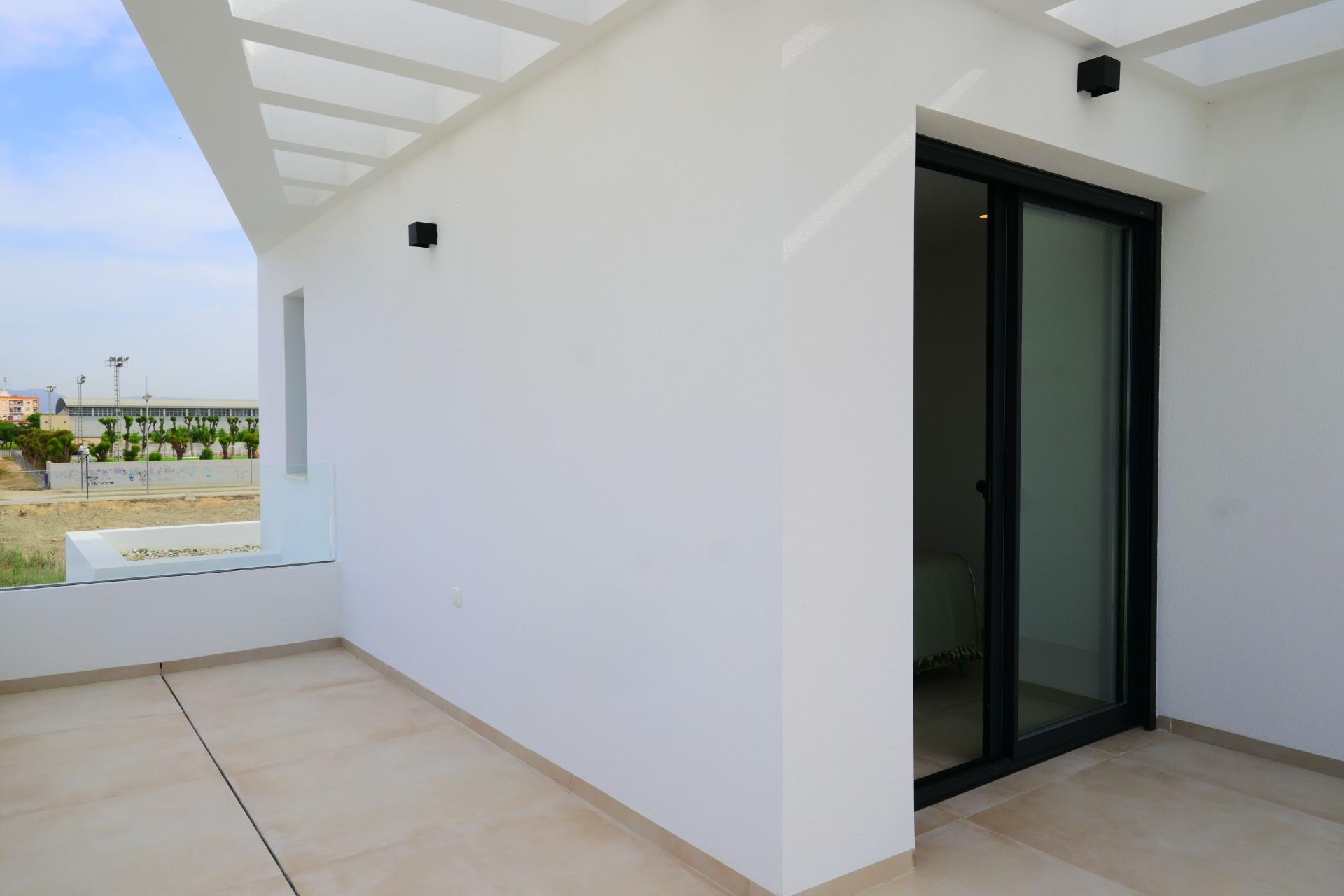 For sale - 3 Bedroom 3 Bathroom Villa in Dolores - polideportivo  - Alicante