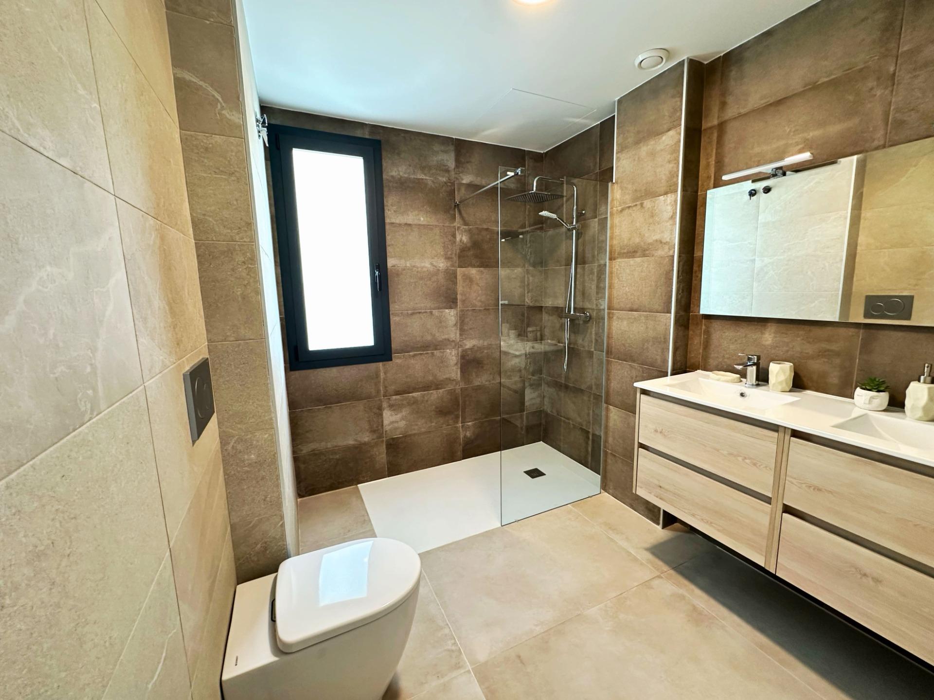 For sale - 3 Bedroom 3 Bathroom Villa in Dolores - polideportivo  - Alicante