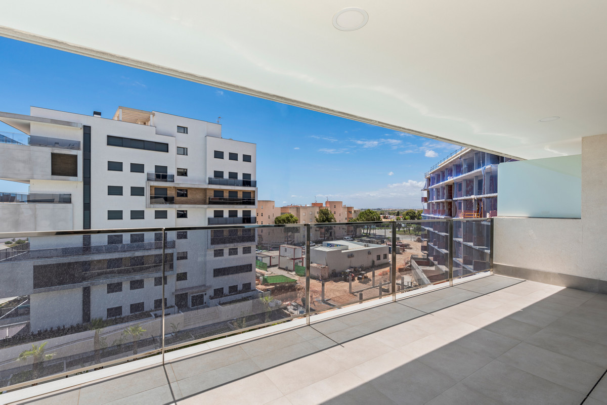 New Build - Key Ready - 2 Bedroom 2 Bathroom Apartment Middle Floor in Campoamor - , Campoamor, Alicante, Spain - Alicante