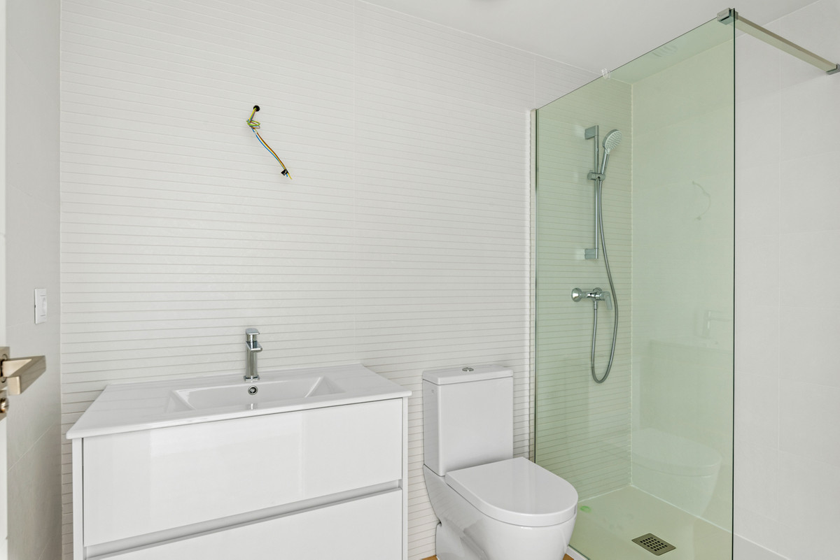 New Build - Key Ready - 2 Bedroom 2 Bathroom Apartment Middle Floor in Campoamor - , Campoamor, Alicante, Spain - Alicante