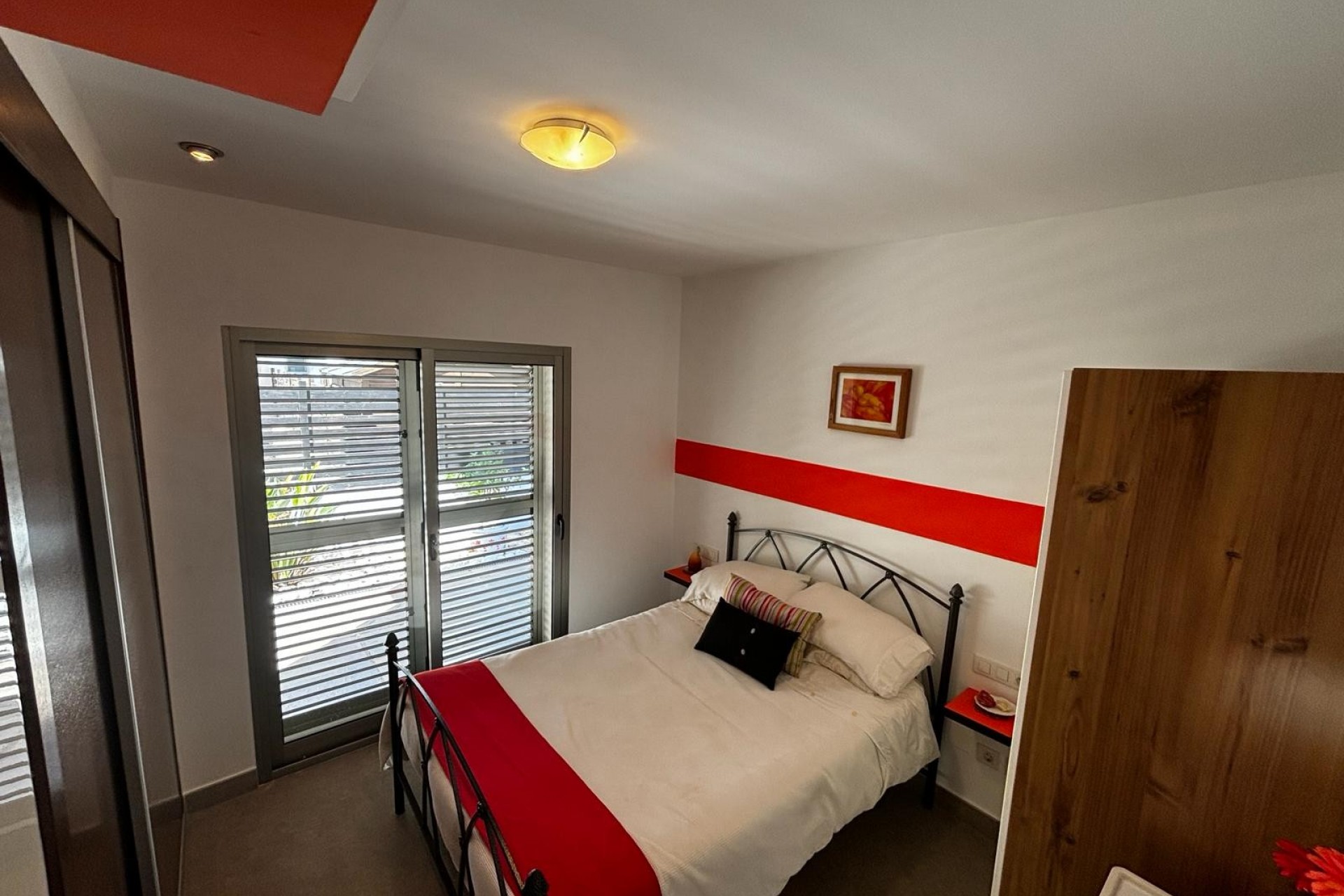 For sale - 3 Bedroom 4 Bathroom Detached House / Villa in Cox - Cox  - Alicante