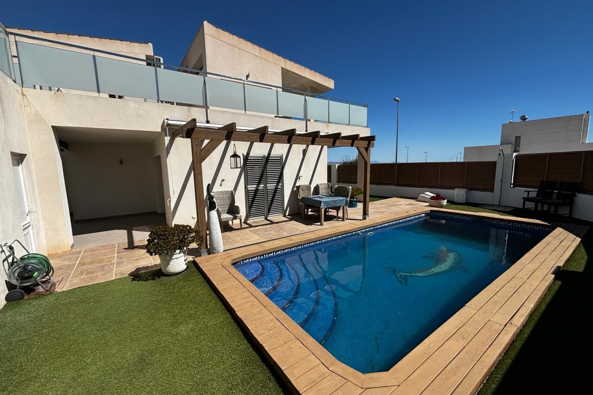 For sale - 3 Bedroom 4 Bathroom Detached House / Villa in Cox - Cox  - Alicante