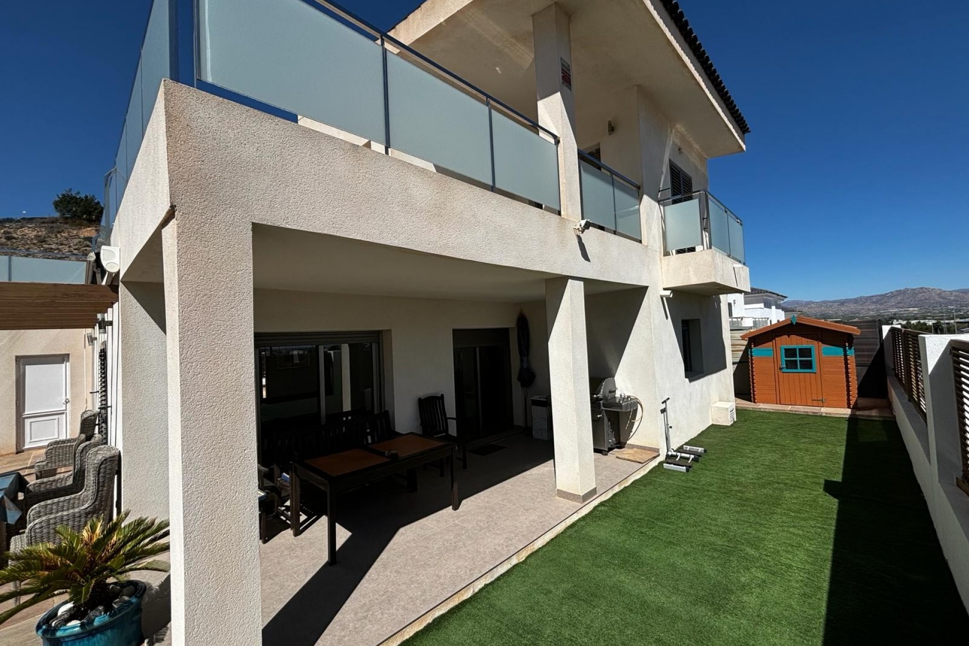 For sale - 3 Bedroom 4 Bathroom Detached House / Villa in Cox - Cox  - Alicante