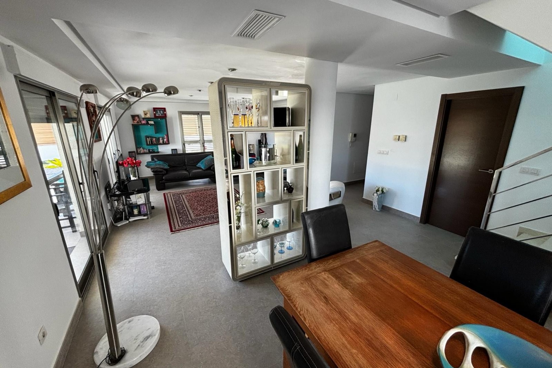 For sale - 3 Bedroom 4 Bathroom Detached House / Villa in Cox - Cox  - Alicante