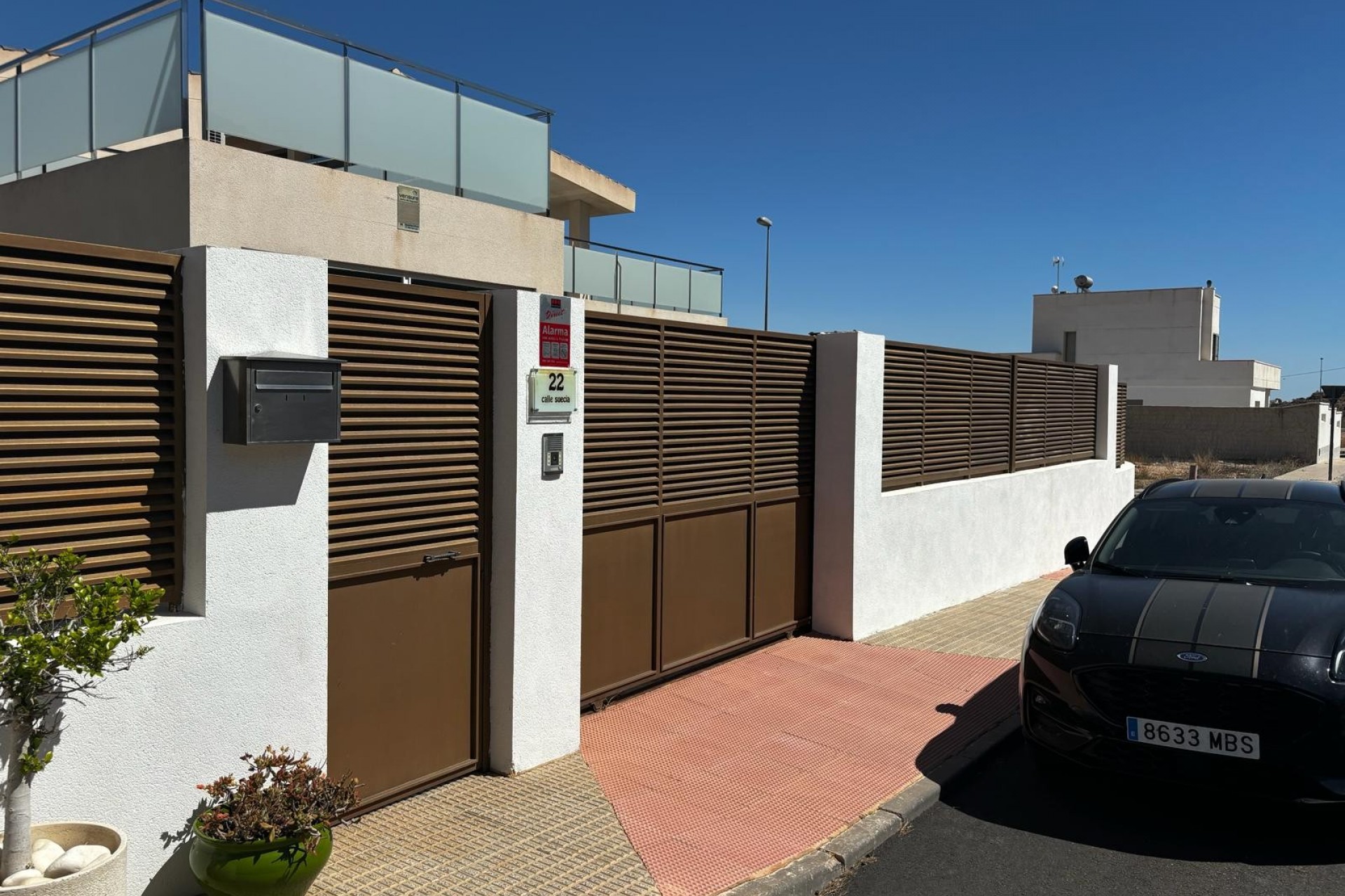 For sale - 3 Bedroom 4 Bathroom Detached House / Villa in Cox - Cox  - Alicante