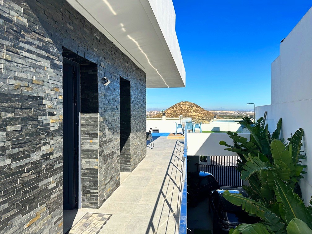 For sale - 3 Bedroom 3 Bathroom Villa in Ciudad Quesada - Rojales  - Alicante