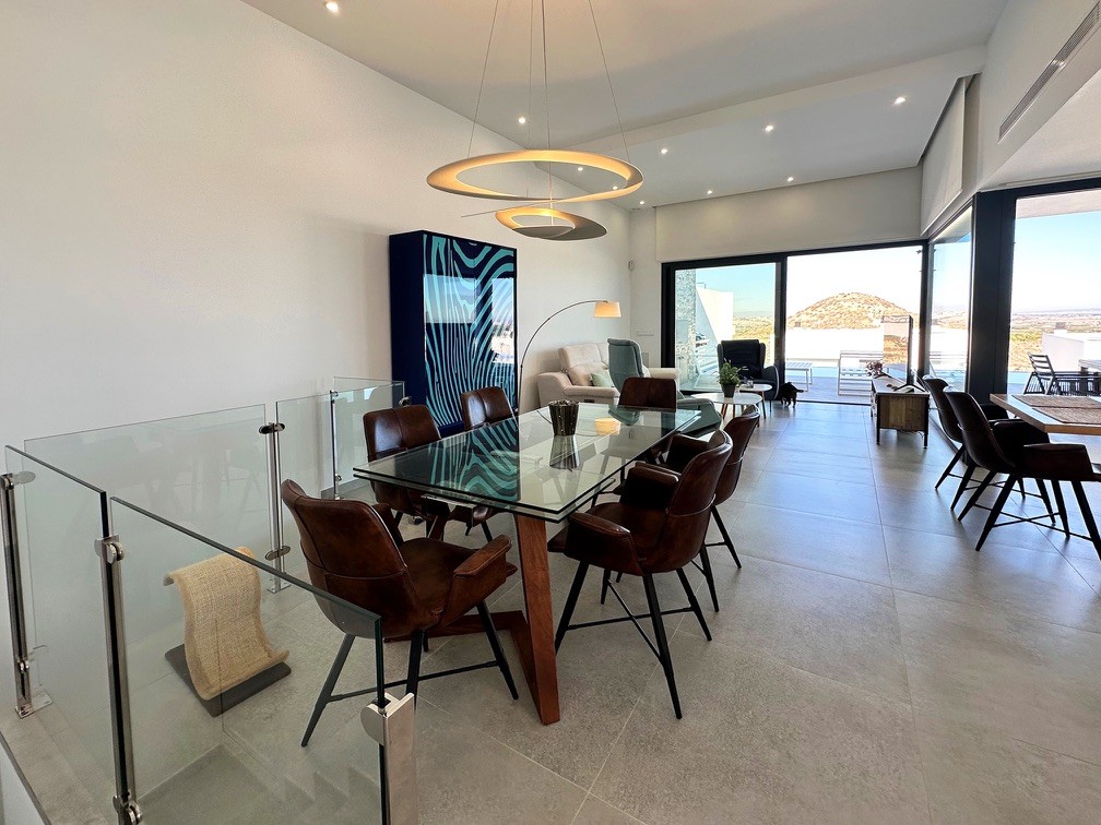 For sale - 3 Bedroom 3 Bathroom Villa in Ciudad Quesada - Rojales  - Alicante