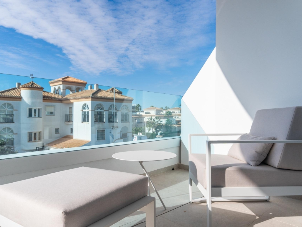 2 Bedroom 2 Bathroom Apartment in Playa Flamenca 
