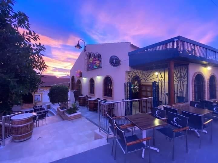 For sale - 3 Bedroom 3 Bathroom Villa in Pilar de La Horadada - Riomar  - Alicante