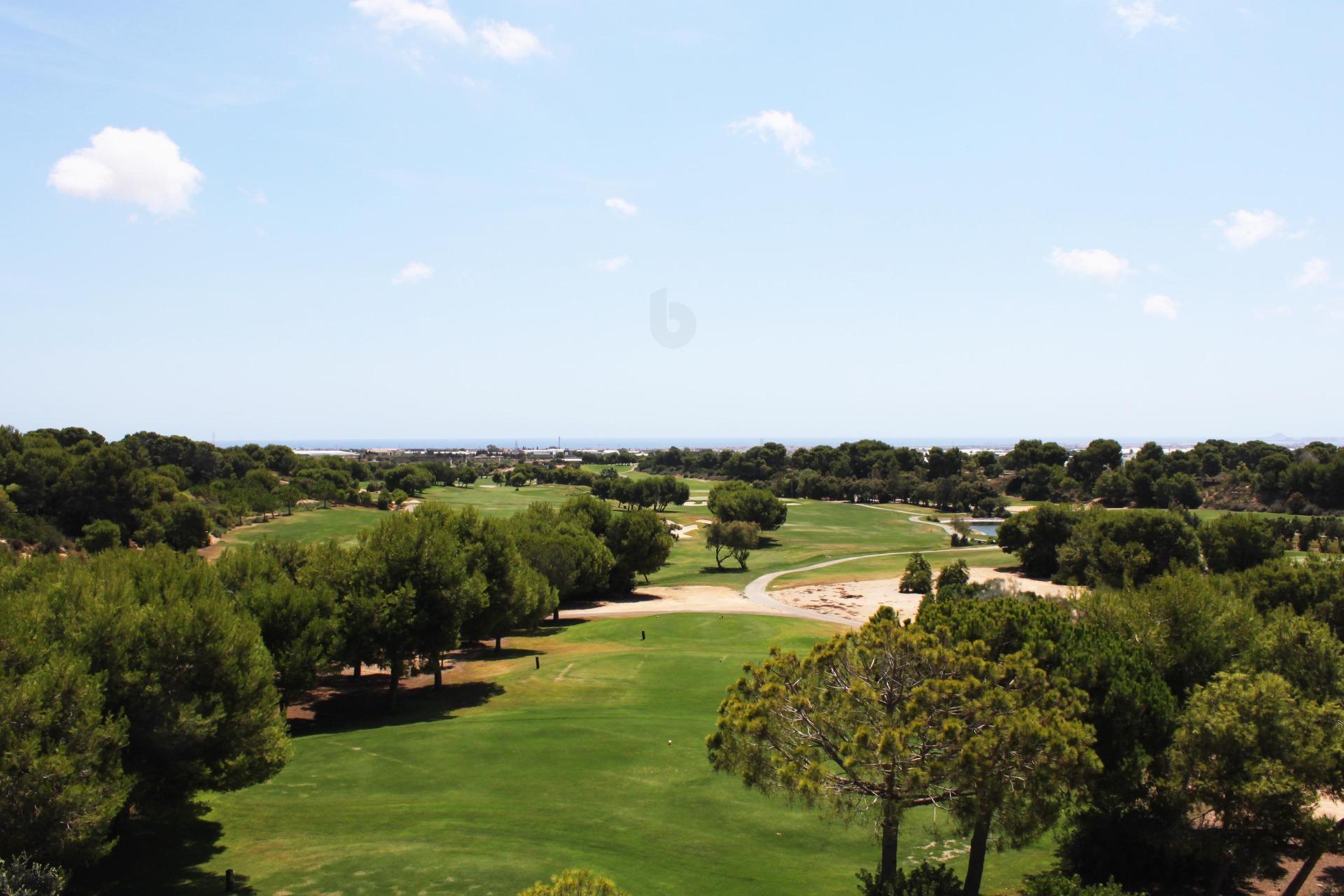 For sale - 3 Bedroom 2 Bathroom Apartment in Pilar de La Horadada - Lo Romero Golf  - Alicante