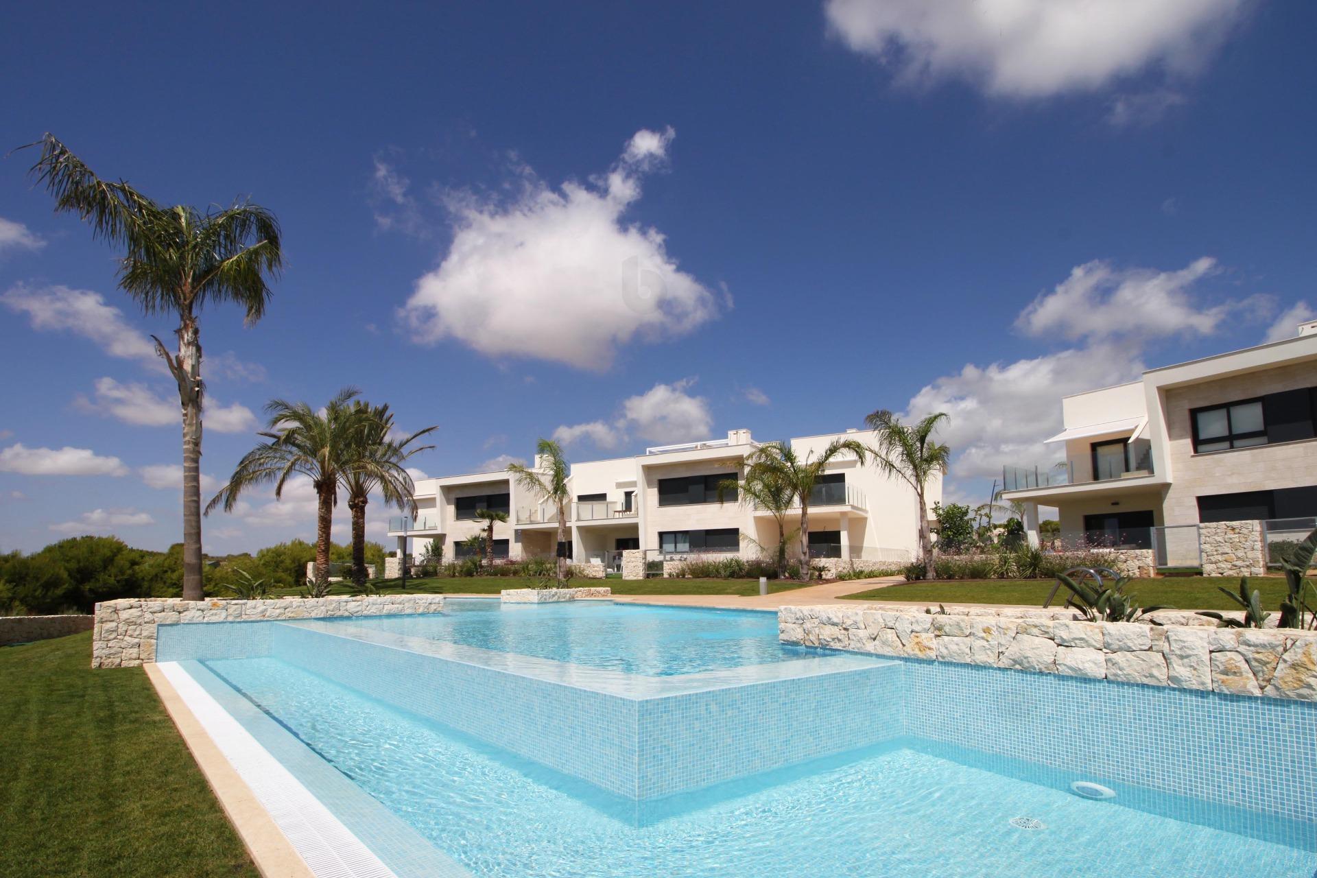 For sale - 3 Bedroom 2 Bathroom Apartment in Pilar de La Horadada - Lo Romero Golf  - Alicante