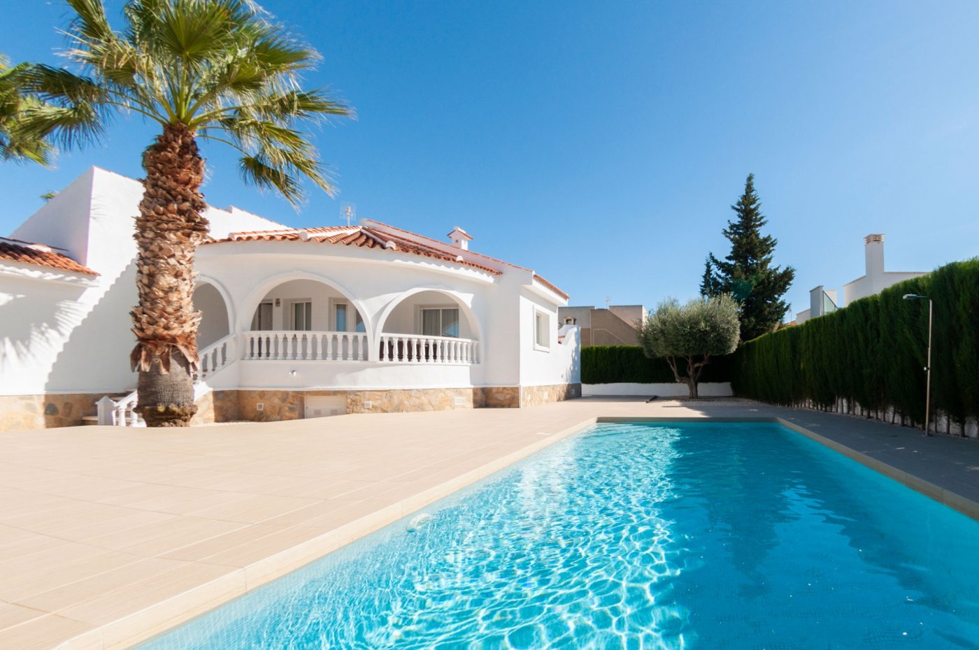 For sale - 3 Bedroom 2 Bathroom Villa in Rojales - Ciudad Quesada  - Alicante