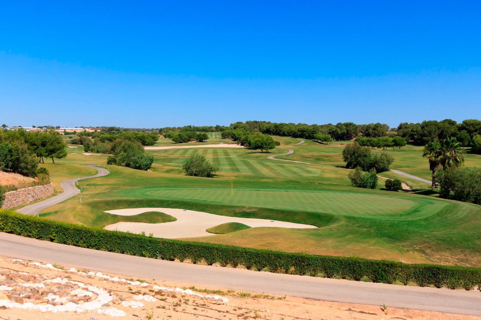 For sale - 2 Bedroom 2 Bathroom Apartment in Pilar de La Horadada - Lo Romero Golf  - Alicante