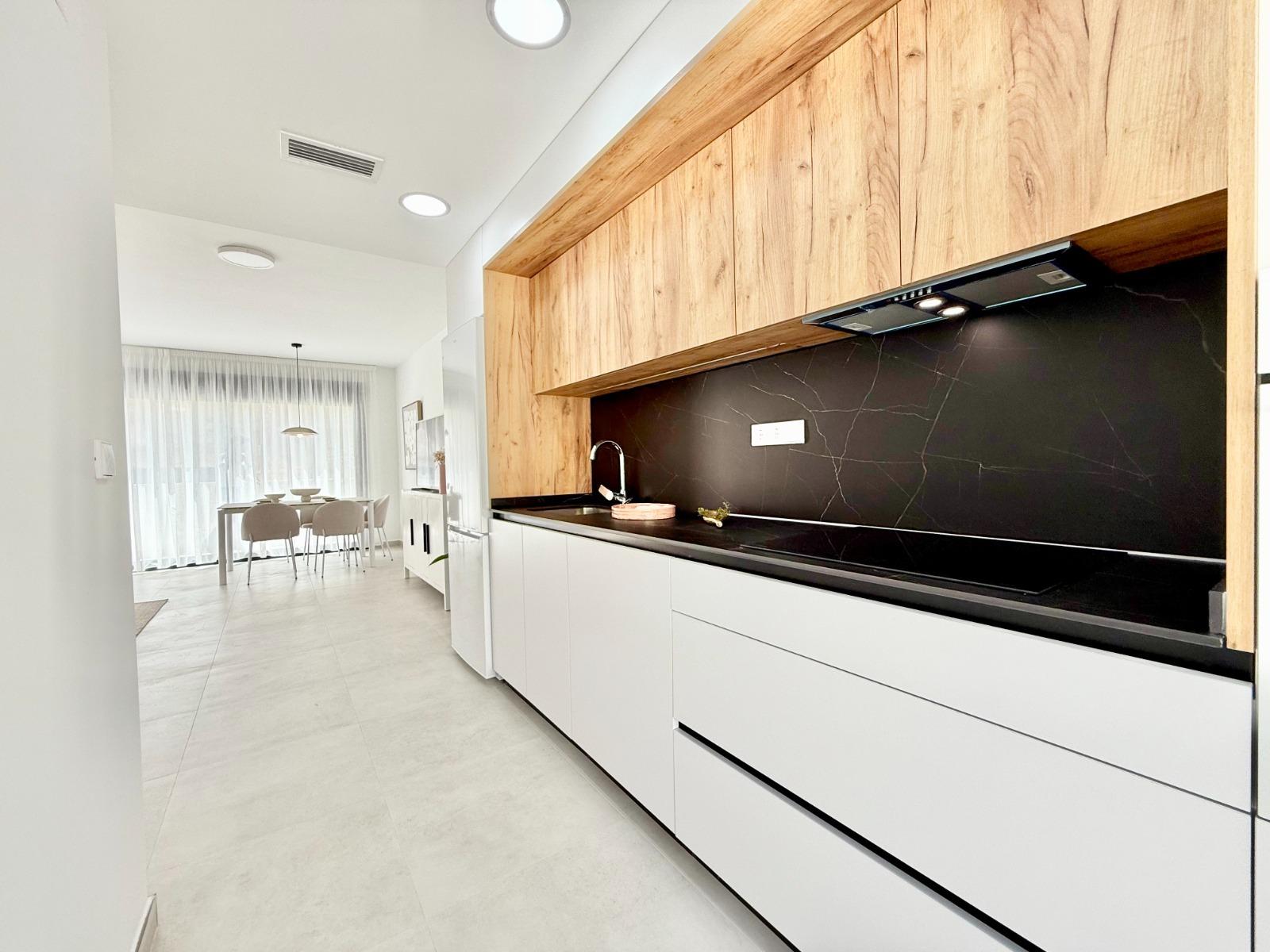 For sale - 3 Bedroom 2 Bathroom Town House in Cox - San Fernando  - Alicante