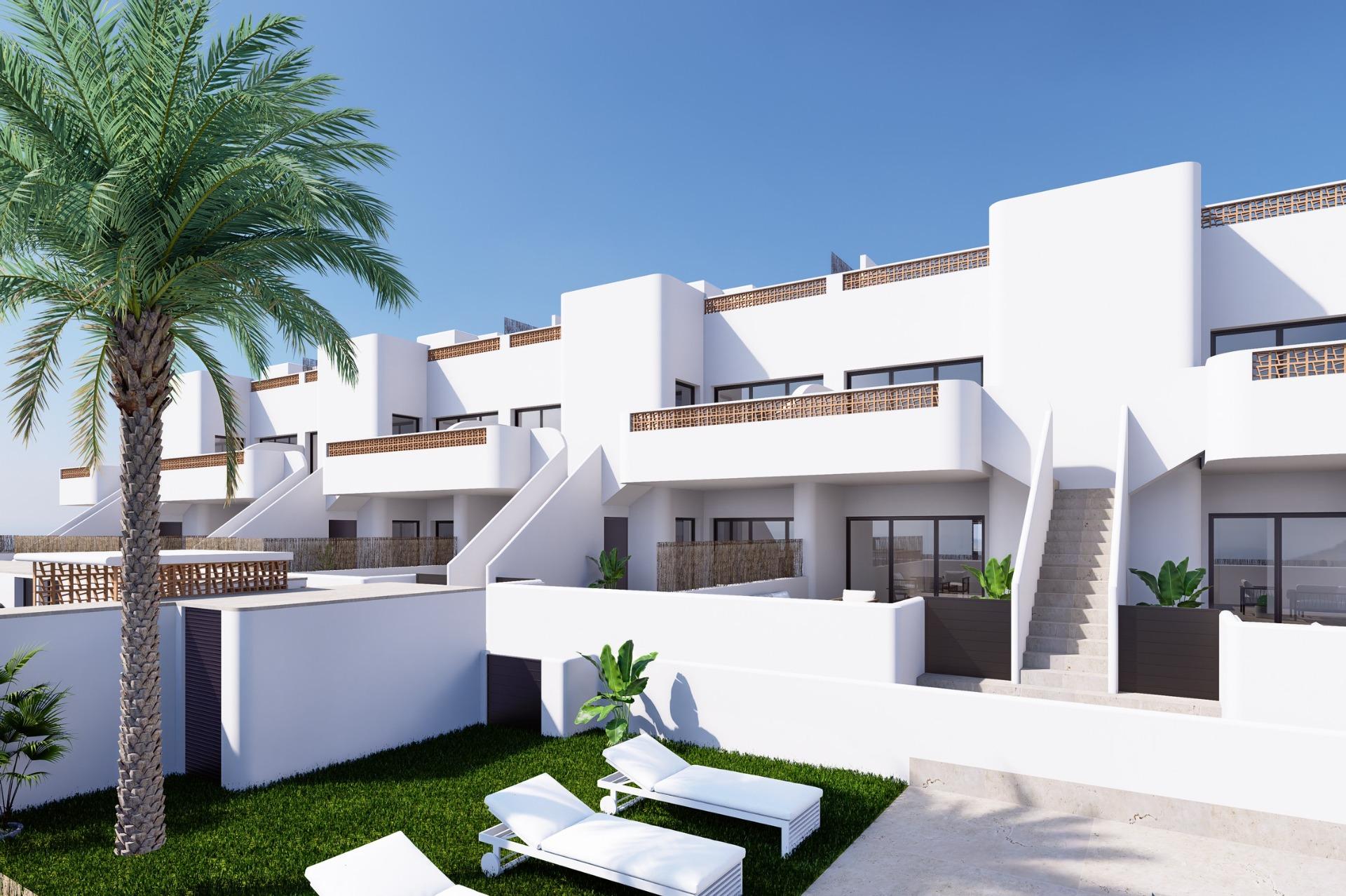 For sale - 3 Bedroom 2 Bathroom Ground Floor apartment in Dolores - Sector 3  - Alicante