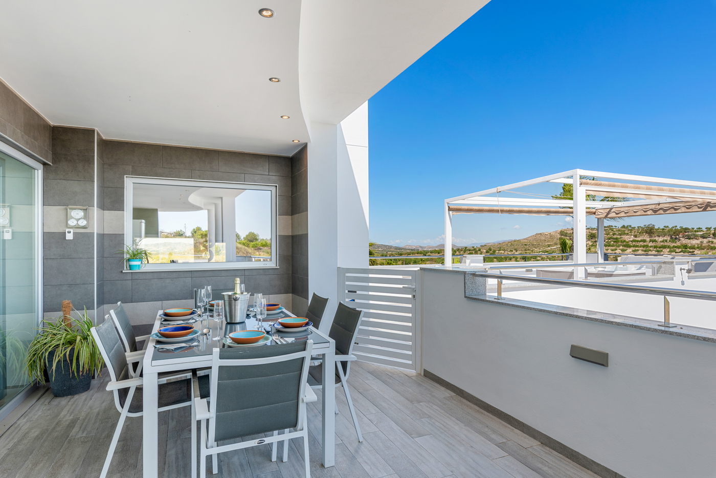 For sale - 5 Bedroom 5 Bathroom Villa in Torremendo - , Torremendo, Alicante, Spain - Alicante