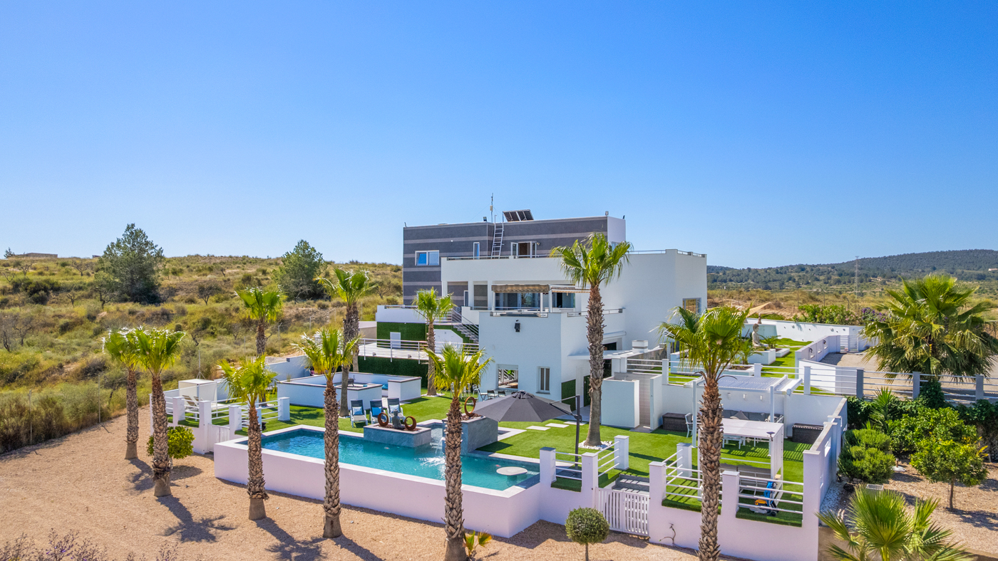 For sale - 5 Bedroom 5 Bathroom Villa in Torremendo - , Torremendo, Alicante, Spain - Alicante