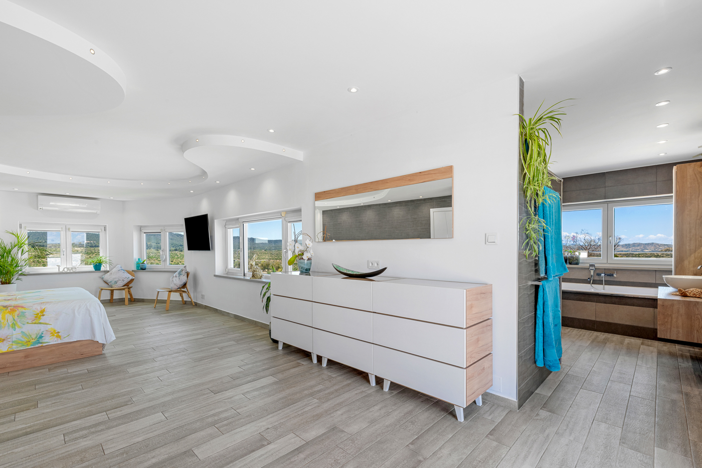 For sale - 5 Bedroom 5 Bathroom Villa in Torremendo - , Torremendo, Alicante, Spain - Alicante