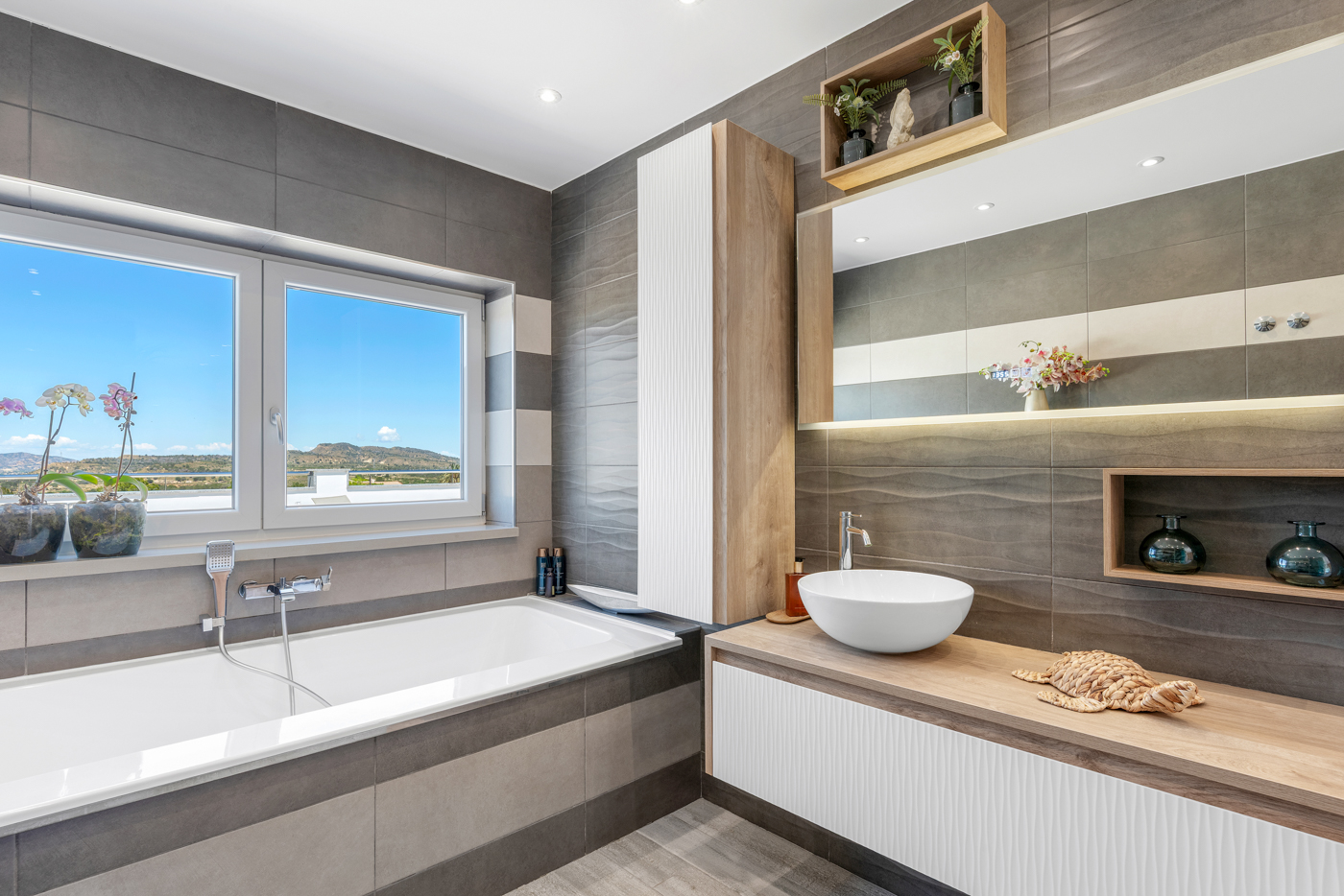 For sale - 5 Bedroom 5 Bathroom Villa in Torremendo - , Torremendo, Alicante, Spain - Alicante