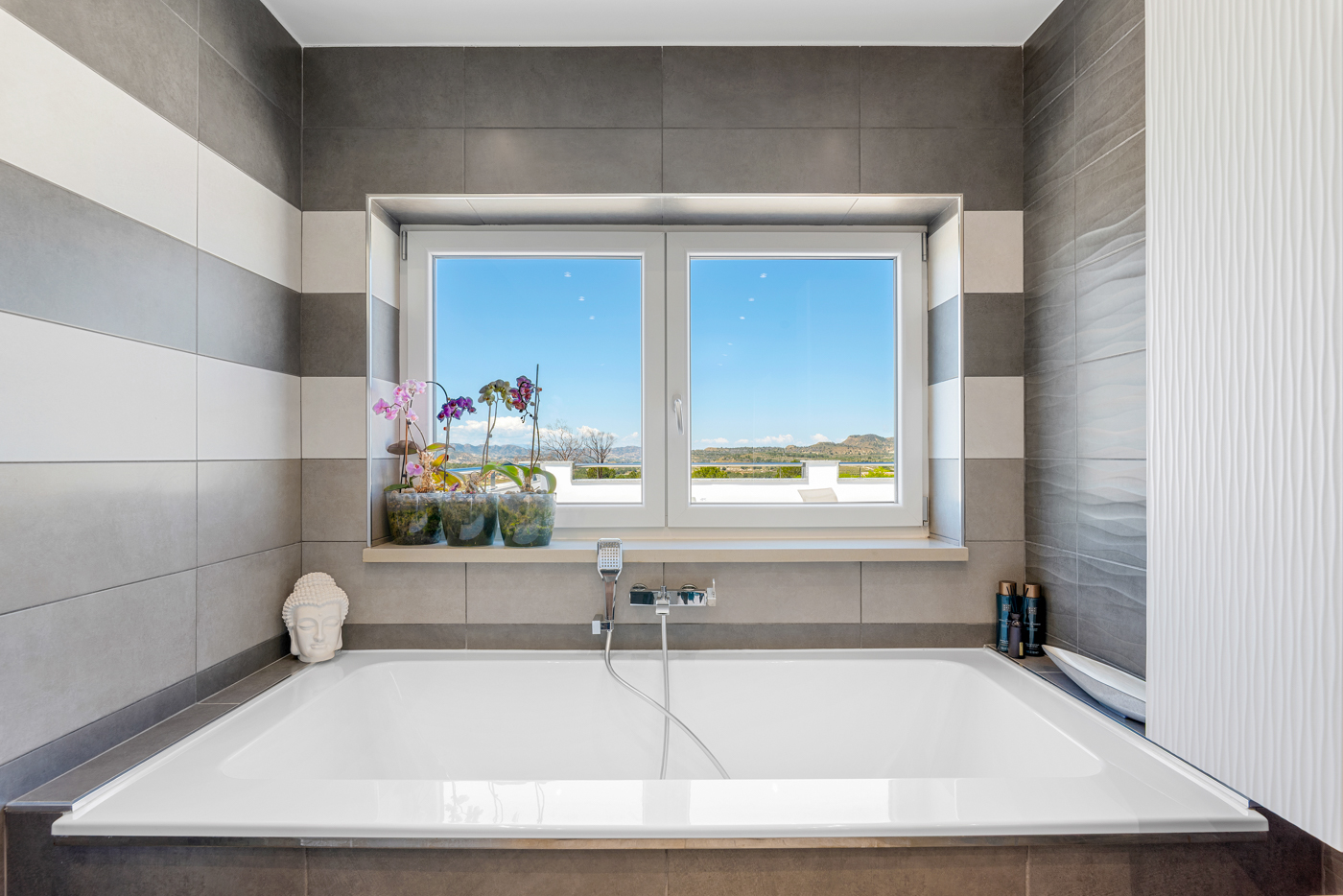 For sale - 5 Bedroom 5 Bathroom Villa in Torremendo - , Torremendo, Alicante, Spain - Alicante