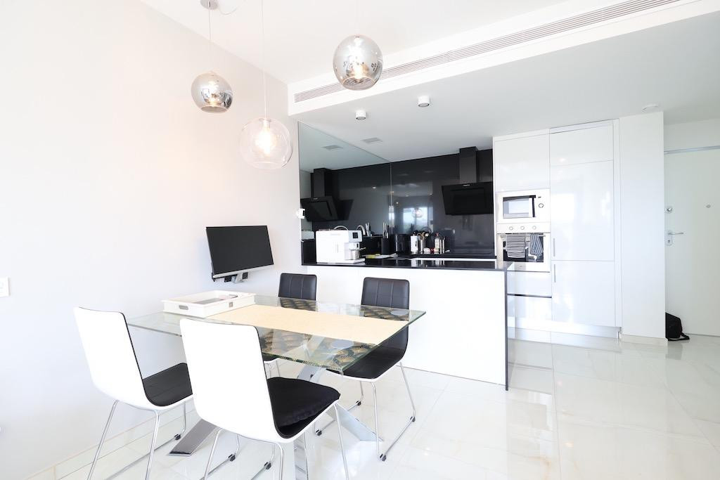 For sale - 2 Bedroom 2 Bathroom Apartment in Villamartin - Amancer,Los Altos, Alicante, Spain - Alicante