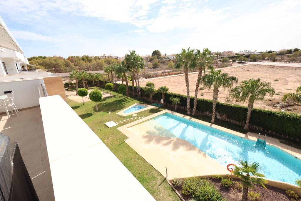 For sale - 2 Bedroom 2 Bathroom Apartment in Villamartin - Amancer,Los Altos, Alicante, Spain - Alicante