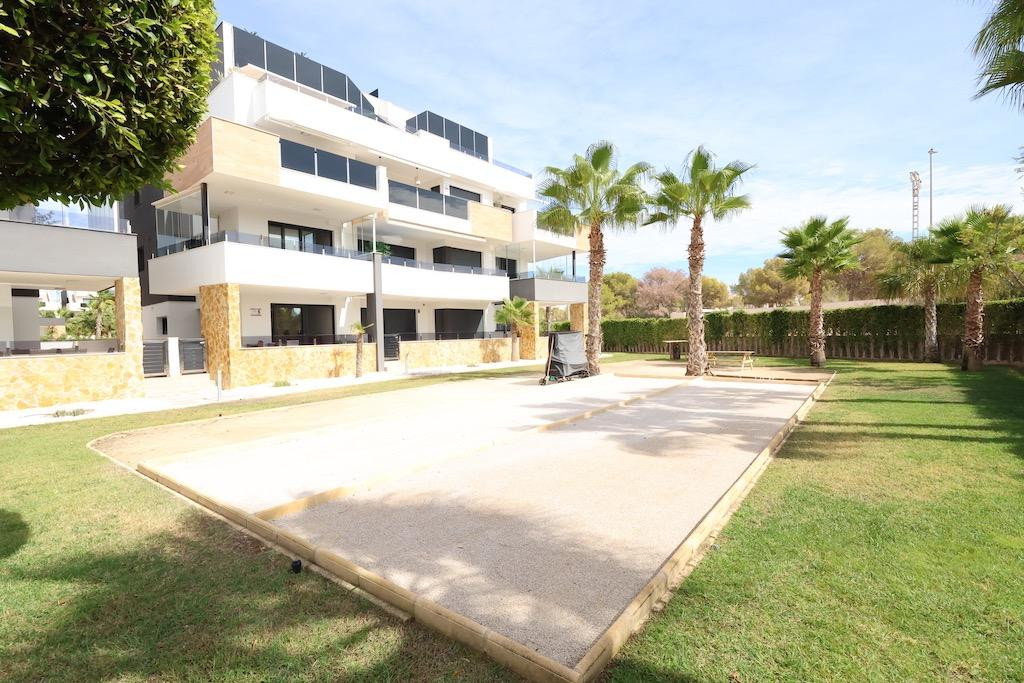 For sale - 2 Bedroom 2 Bathroom Apartment in Villamartin - Amancer,Los Altos, Alicante, Spain - Alicante