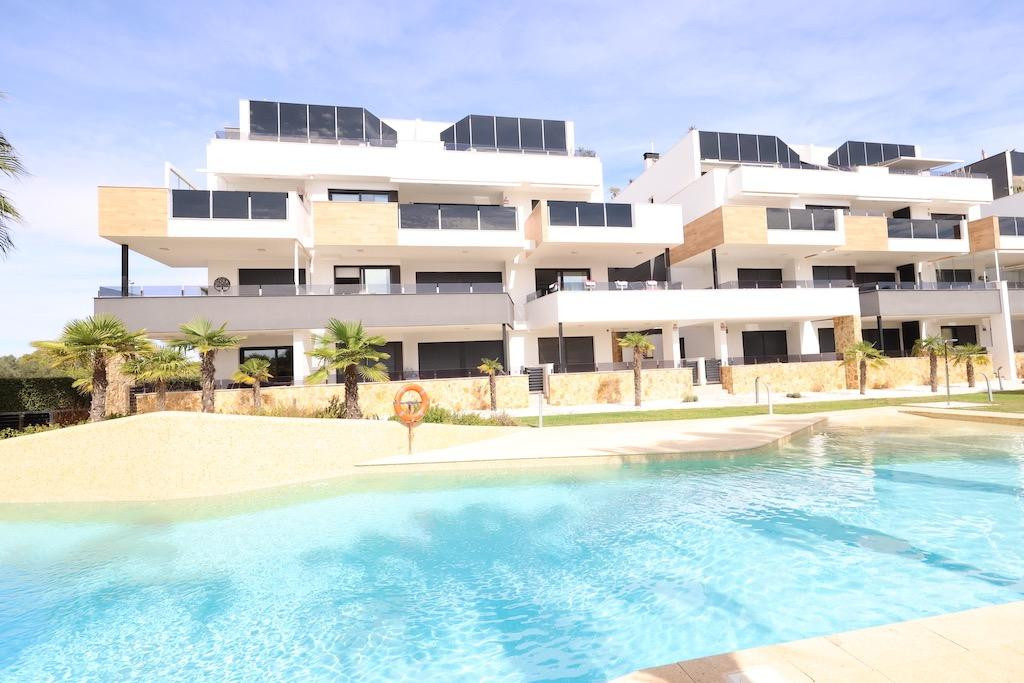 For sale - 2 Bedroom 2 Bathroom Apartment in Villamartin - Amancer,Los Altos, Alicante, Spain - Alicante