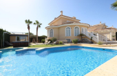 76-R4808728/62250, 5 Bedroom 4 Bathroom House - Detached Villa in Rojales