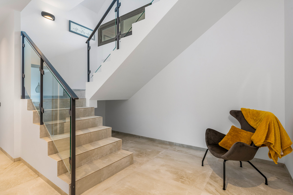 For sale - 5 Bedroom 6 Bathroom House - Detached Villa in Rojales - Ciudad Quesada  - Alicante