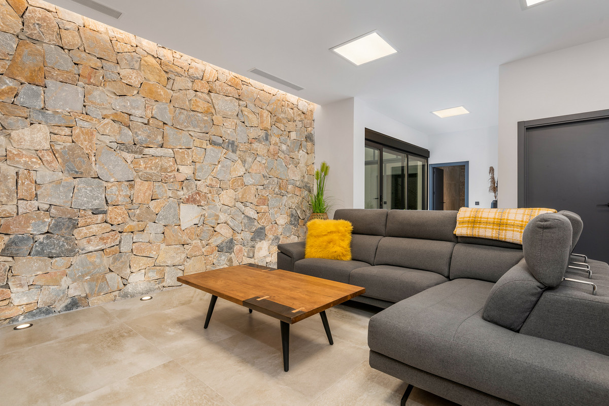 For sale - 5 Bedroom 6 Bathroom House - Detached Villa in Rojales - Ciudad Quesada  - Alicante